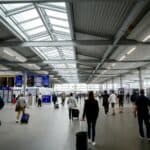 De gids voor Schiphol Vertrekhal 1 leer alles over de indeling en slimme looproutes