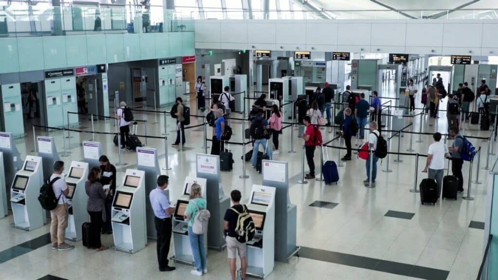 Schiphol Vertrekhal 1